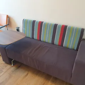 london-luxury-spacious-2-bedroom-apartment-4-mins-from.brighton-hotels-england.com/